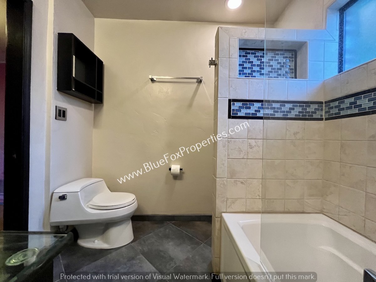 2234 E Helen St property image