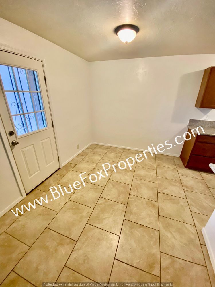 3807 E Dover Stravenue property image