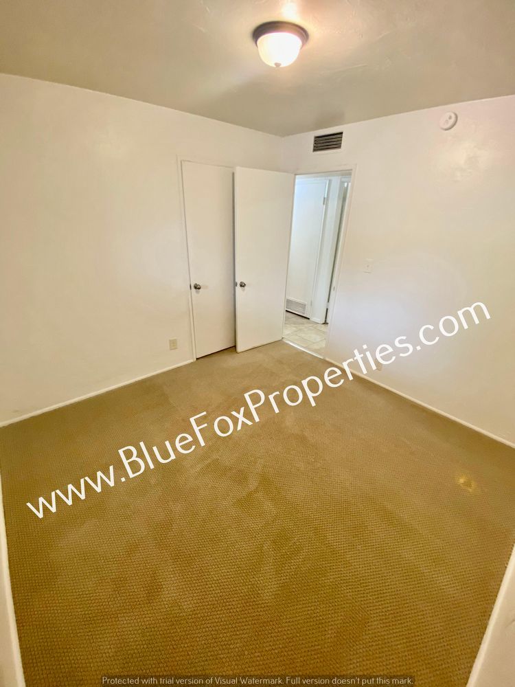 3807 E Dover Stravenue property image