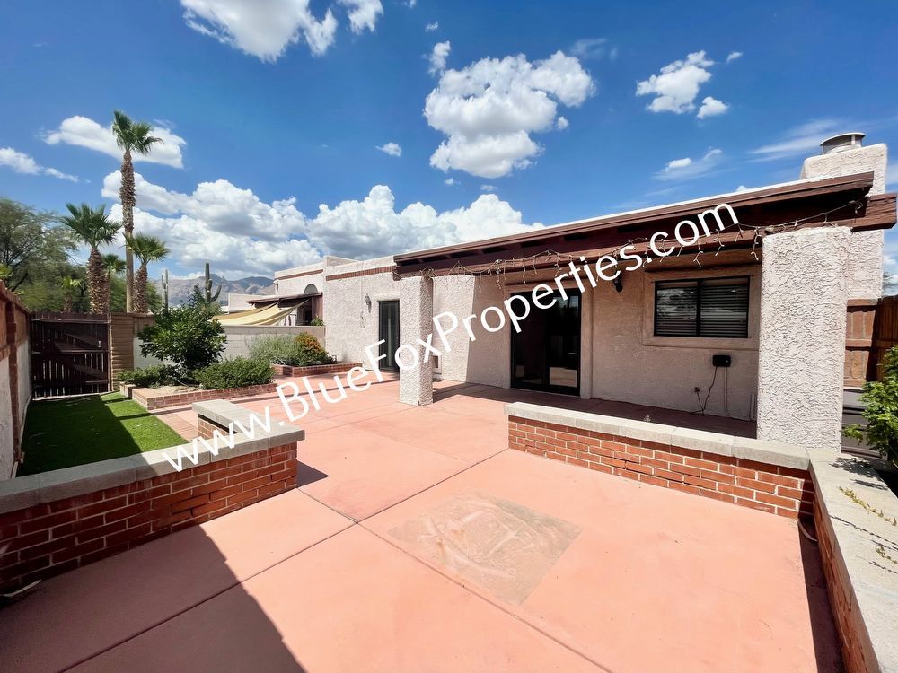 2898 E. Weymouth Circle property image