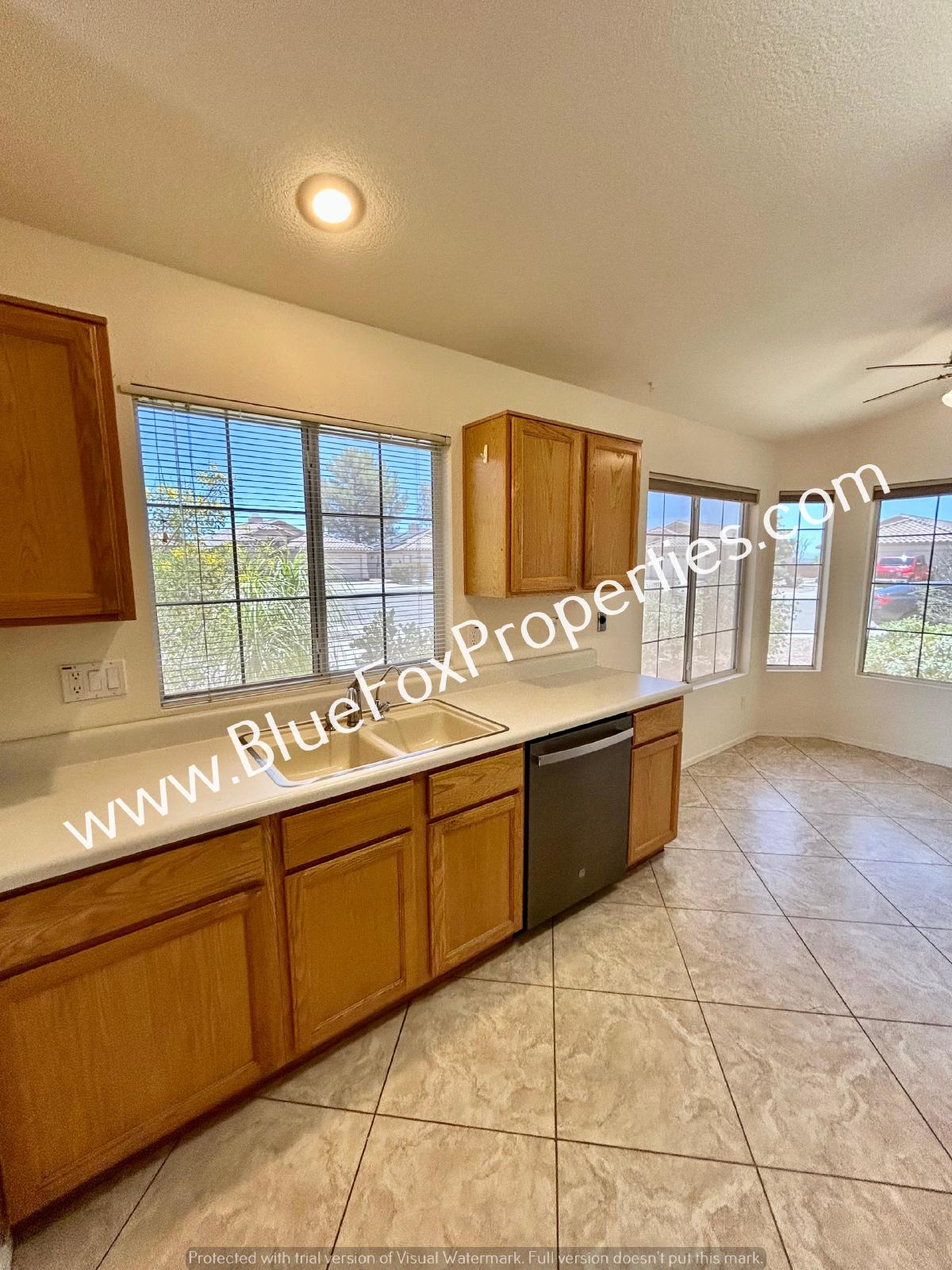 2578 W Bluffs Peak Ct property image