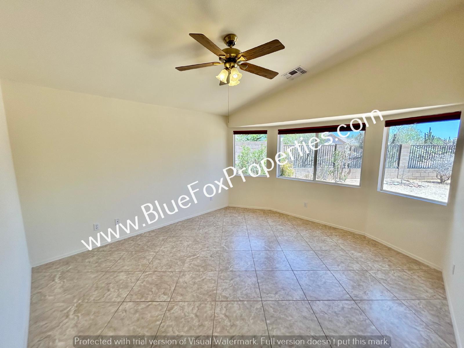 2578 W Bluffs Peak Ct property image