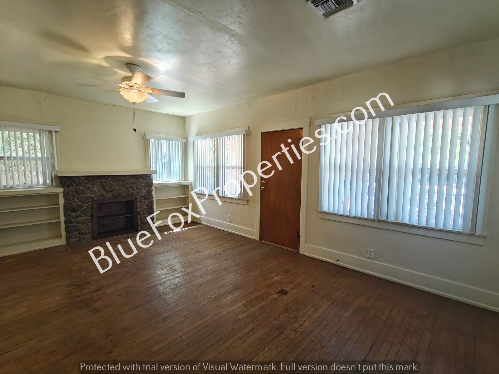 827 E. Helen property image