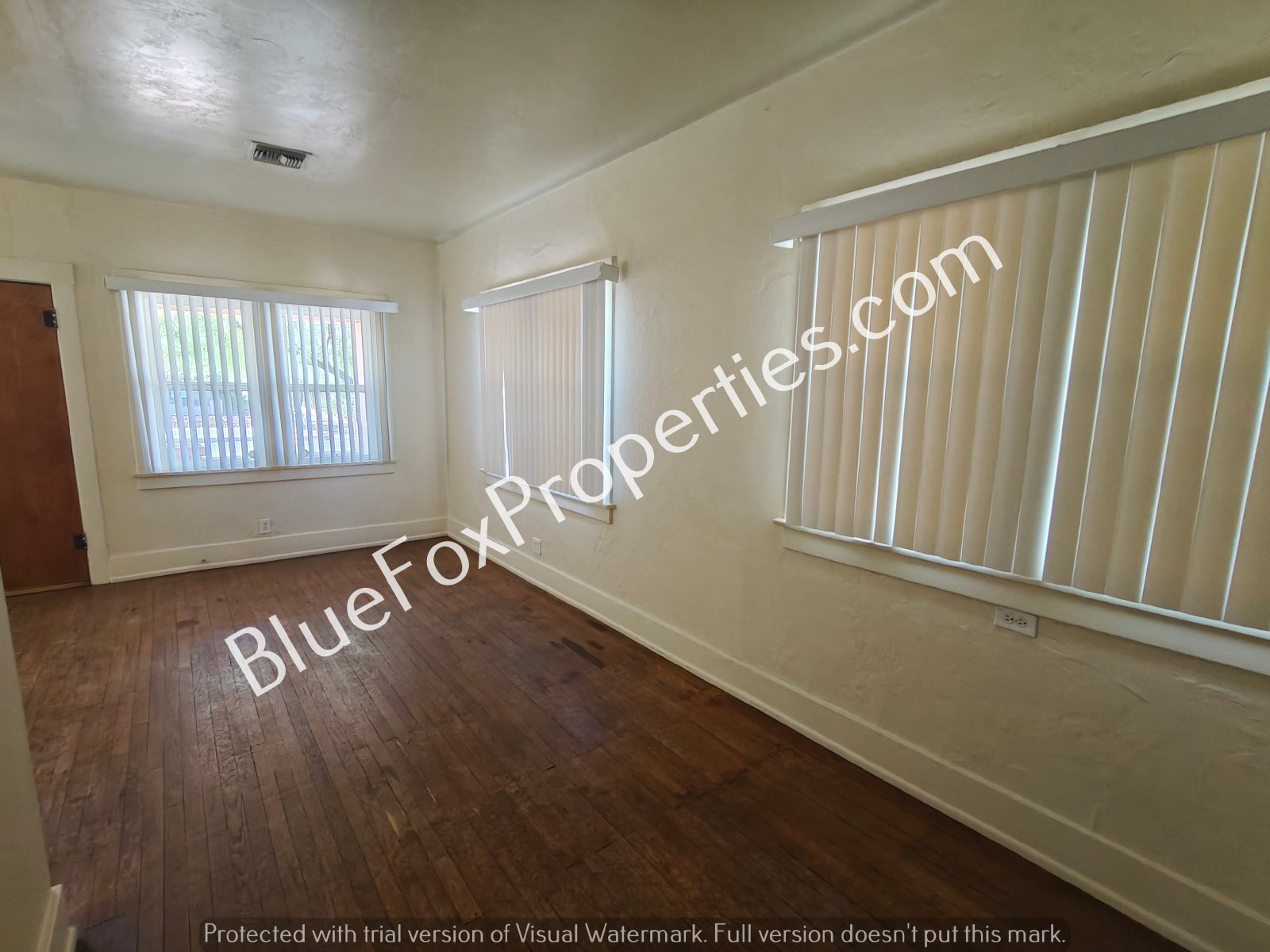 827 E. Helen property image
