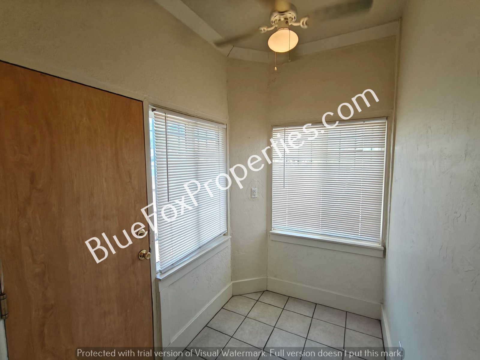 827 E. Helen property image