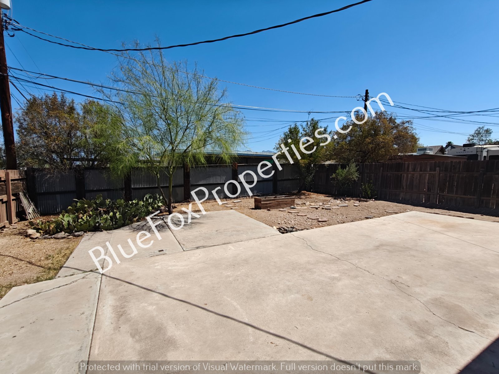 827 E. Helen property image