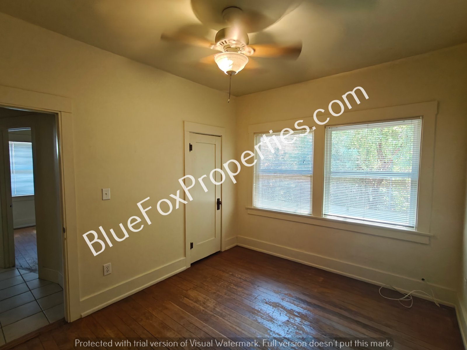 827 E. Helen property image