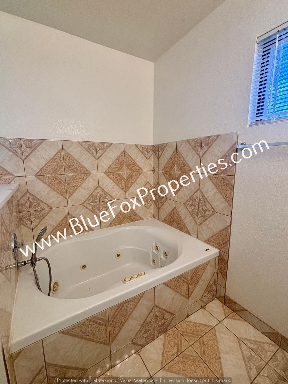 8552 N Winchester Creek Dr property image