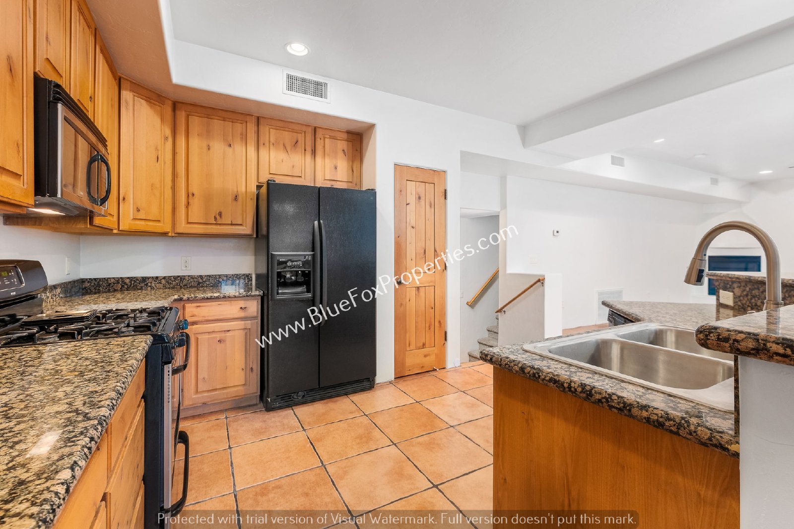 1404 W Kandy Ct property image