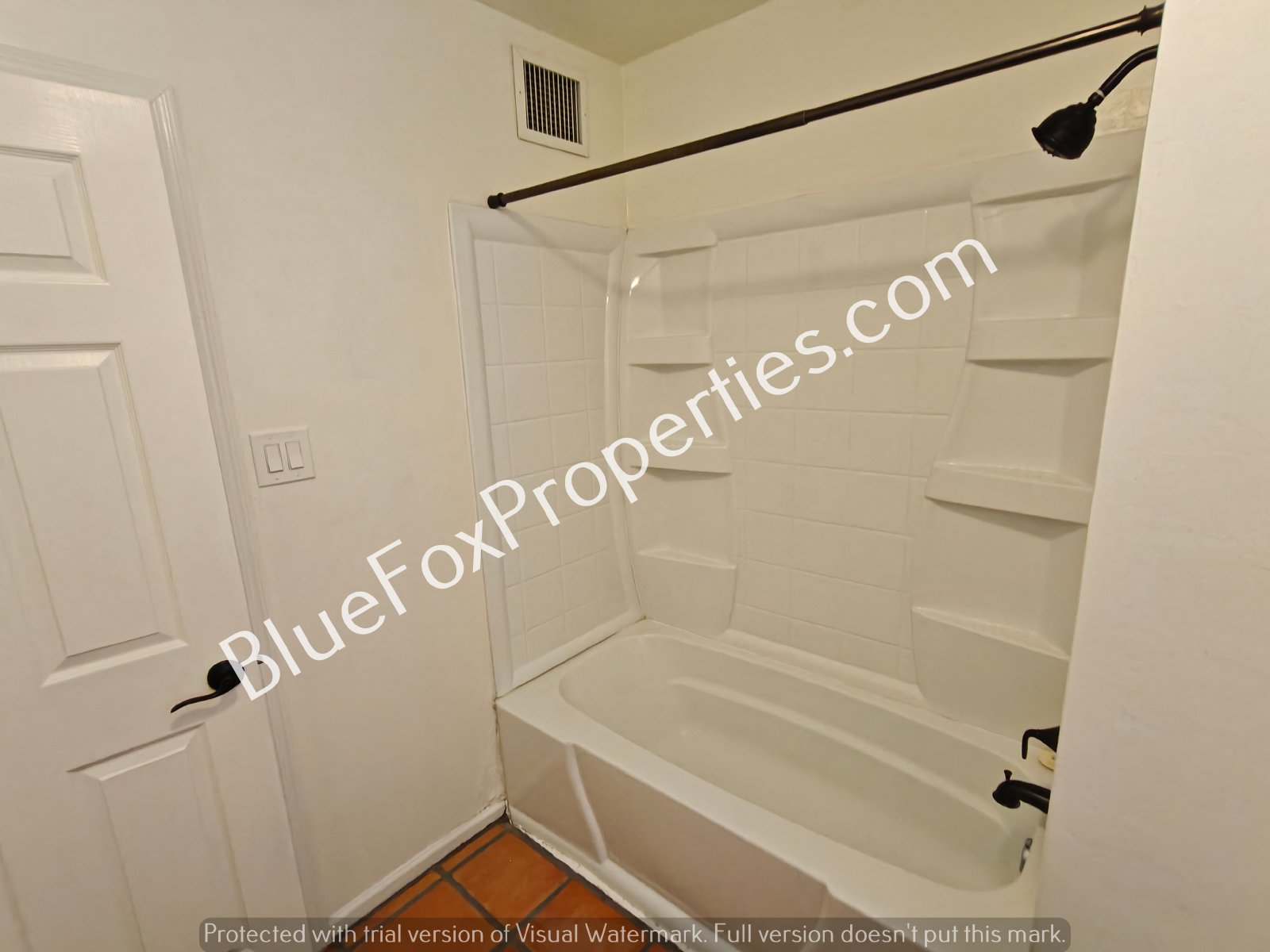 2340 N Hampton Street property image