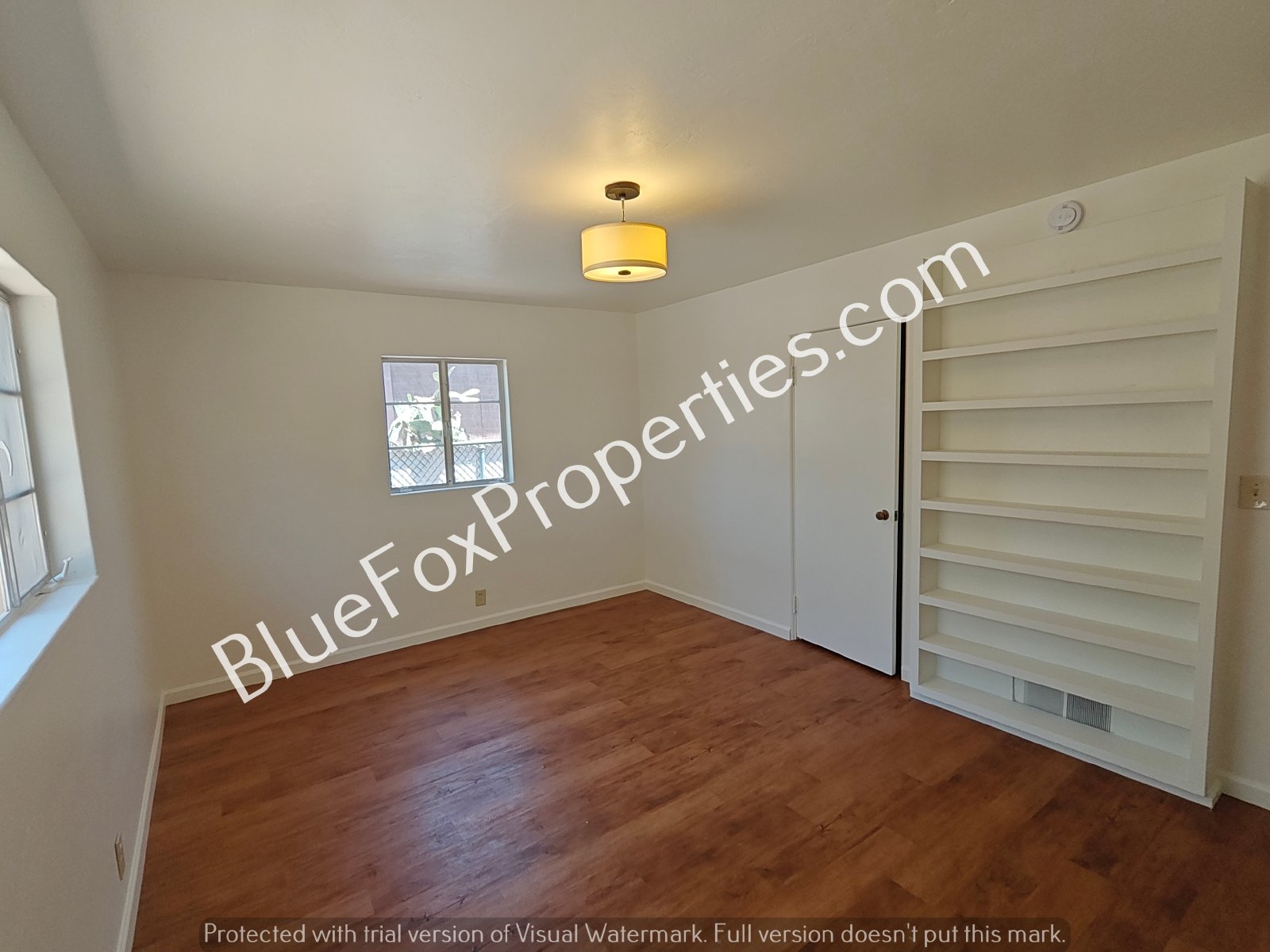 Wonderfully Charming Central 3 bed 2 bath House with AC property image