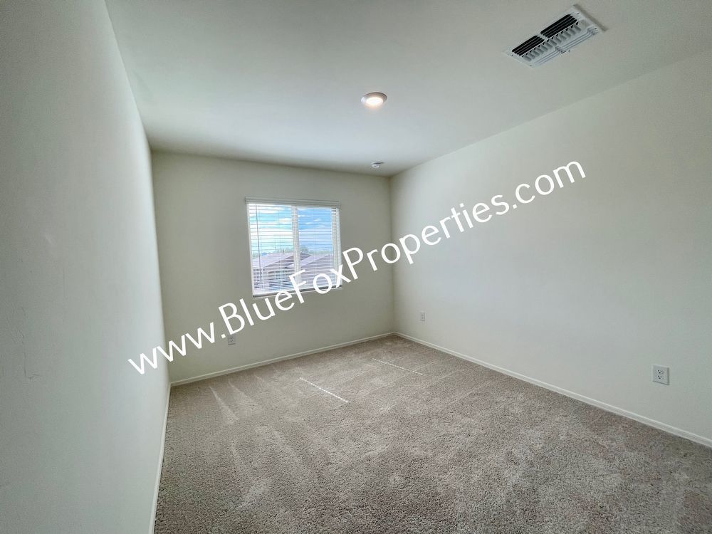 5 Bedroom, 3 Bath home in Marana (Move-in Special : First month full rent free!) property image