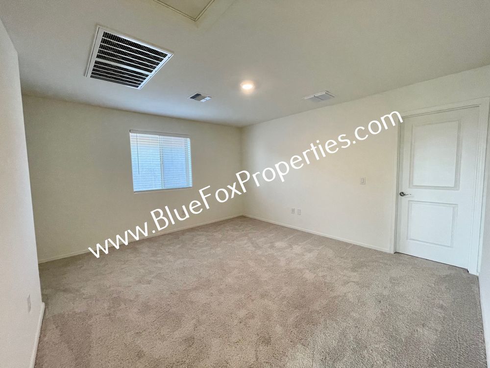 5 Bedroom, 3 Bath home in Marana (Move-in Special : First month full rent free!) property image