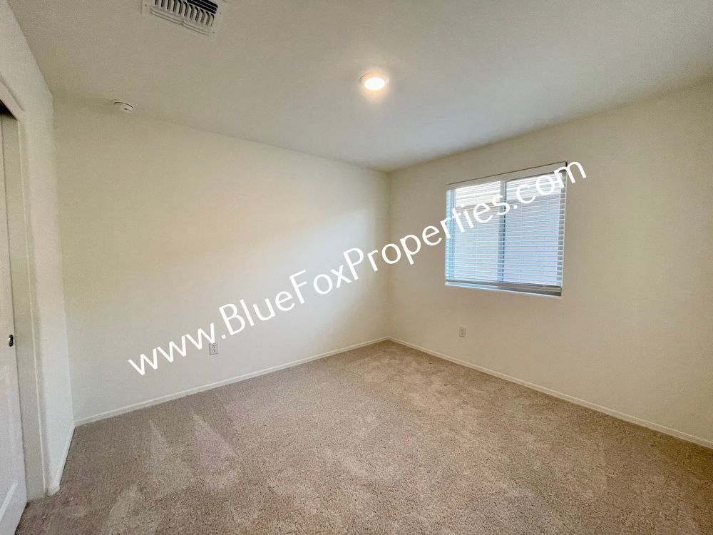 5 Bedroom, 3 Bath home in Marana (Move-in Special : First month full rent free!) property image