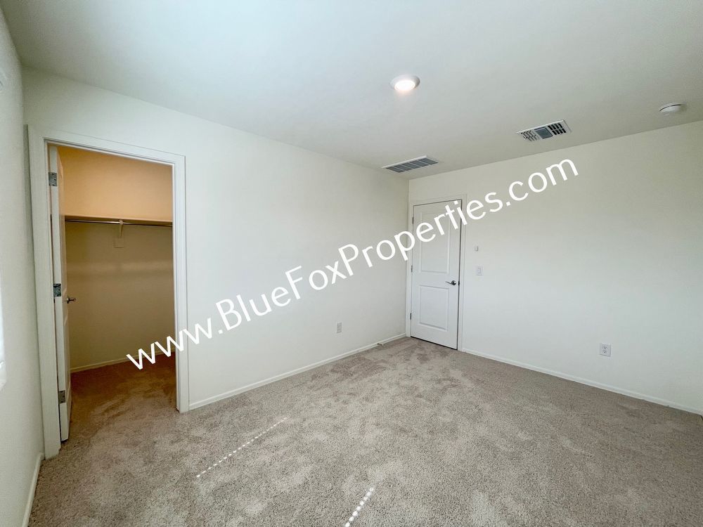 5 Bedroom, 3 Bath home in Marana (Move-in Special : First month full rent free!) property image
