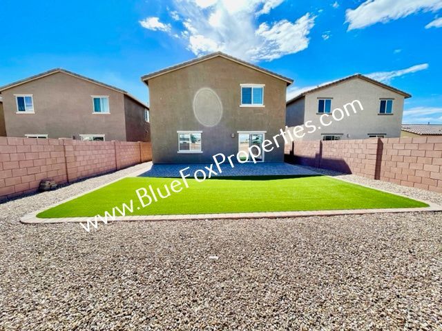 5 Bedroom, 3 Bath home in Marana (Move-in Special : First month full rent free!) property image