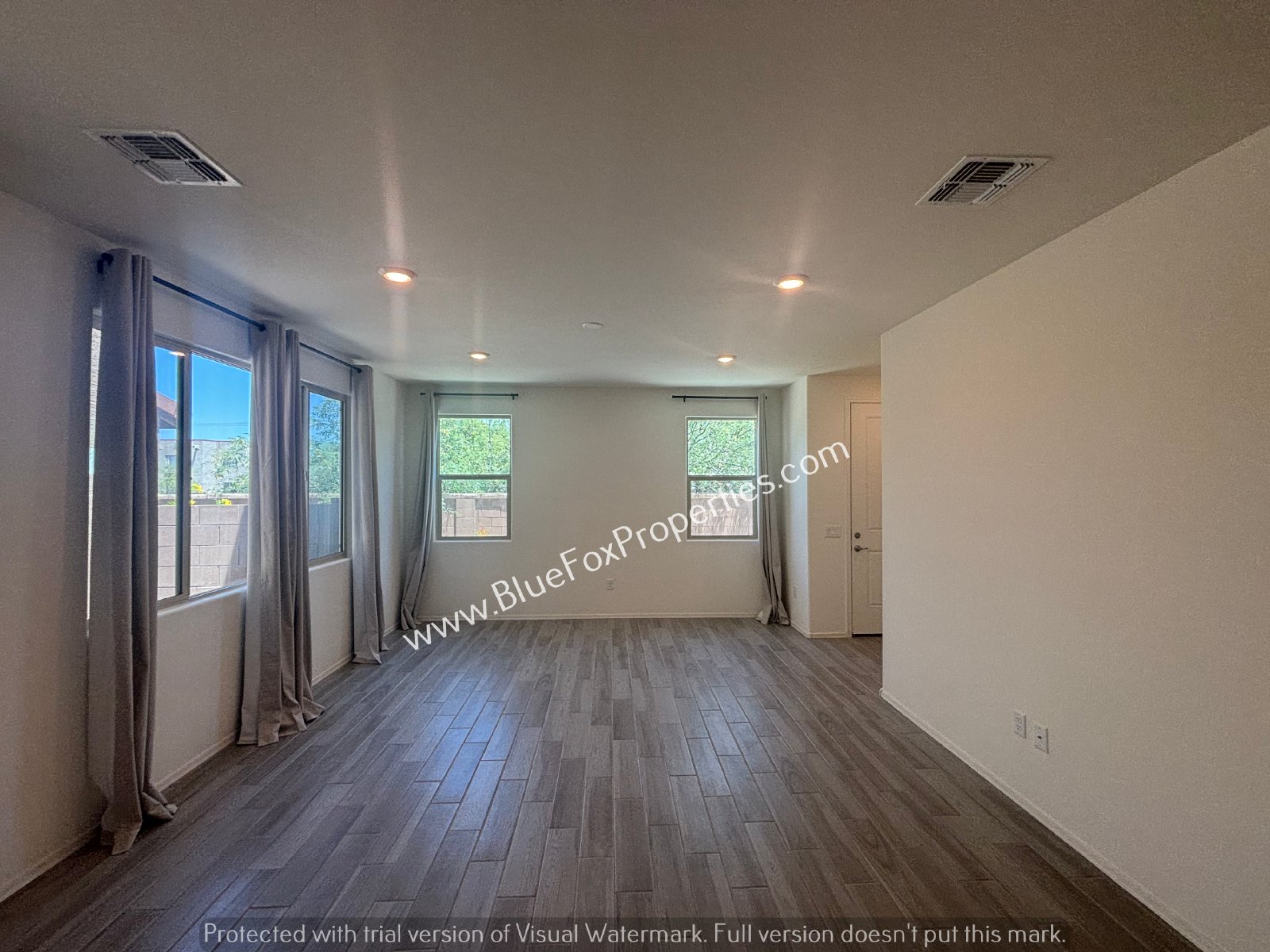 1105 E Ascent St property image