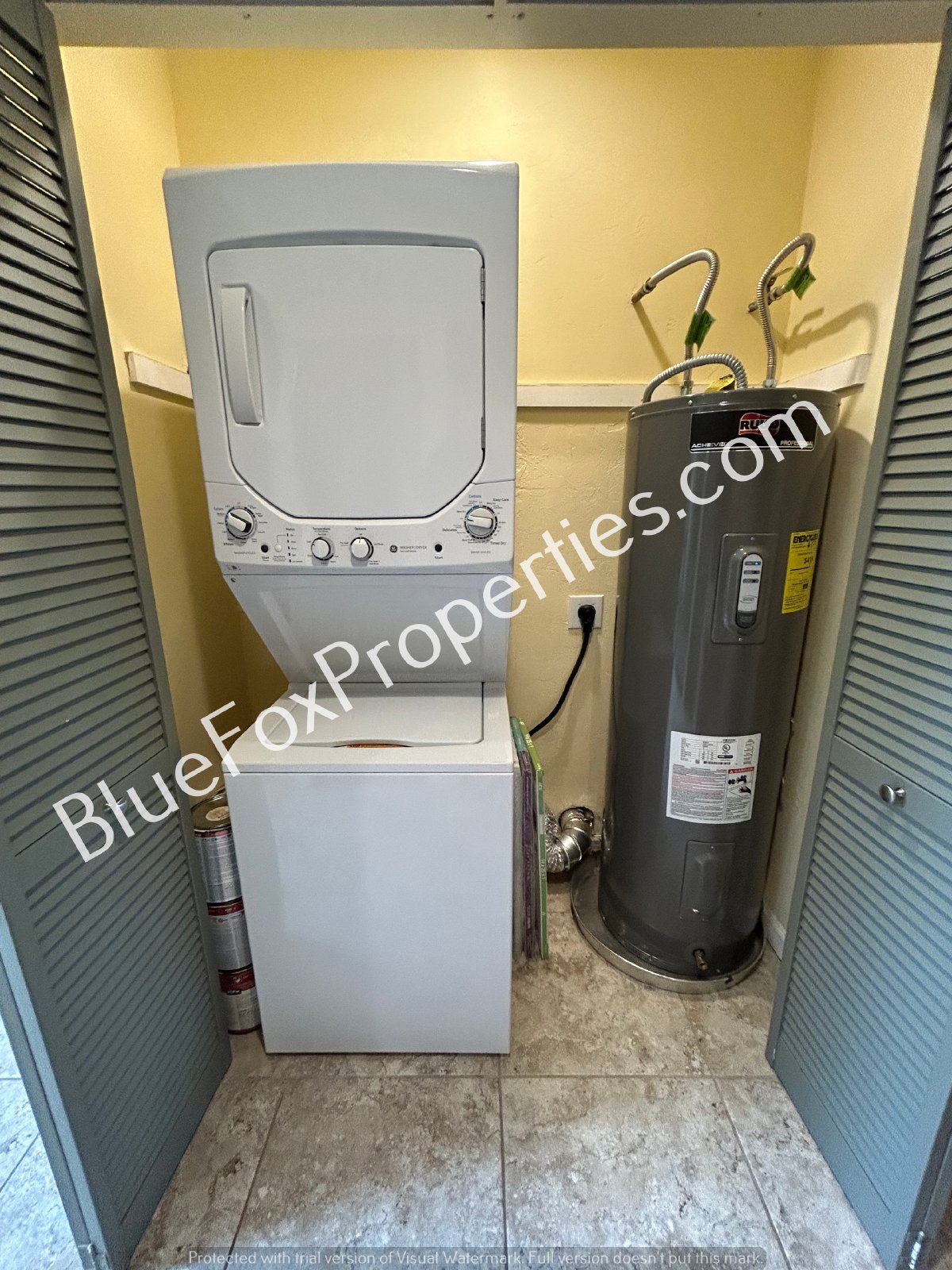 Awesome remodeled 3 bed, 2ba home close to Downtown property image