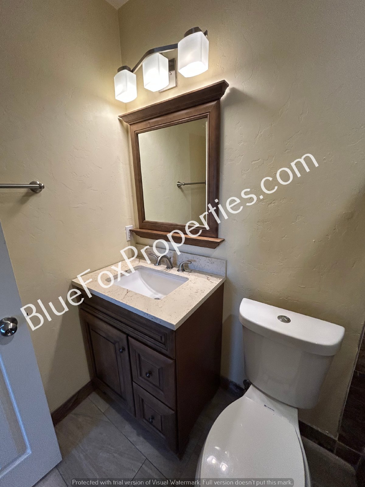 Awesome remodeled 3 bed, 2ba home close to Downtown property image
