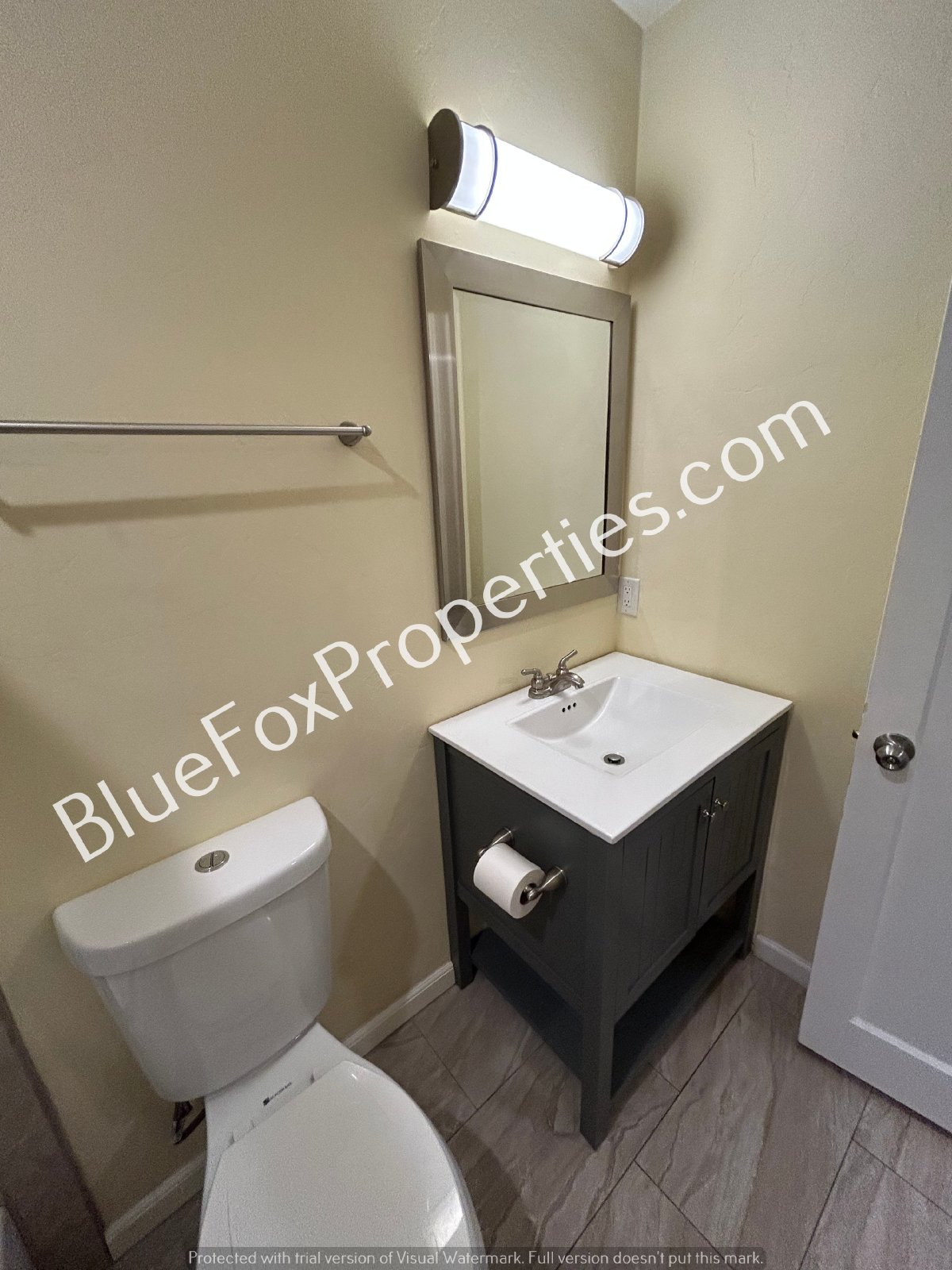 Awesome remodeled 3 bed, 2ba home close to Downtown property image