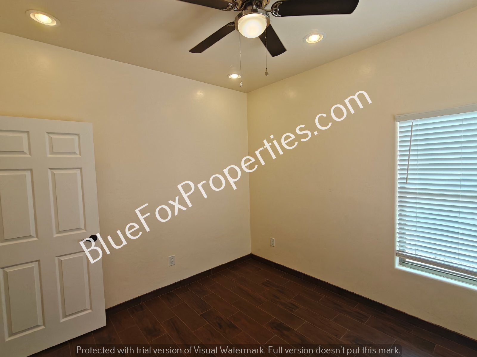6621 S De Concini Dr property image