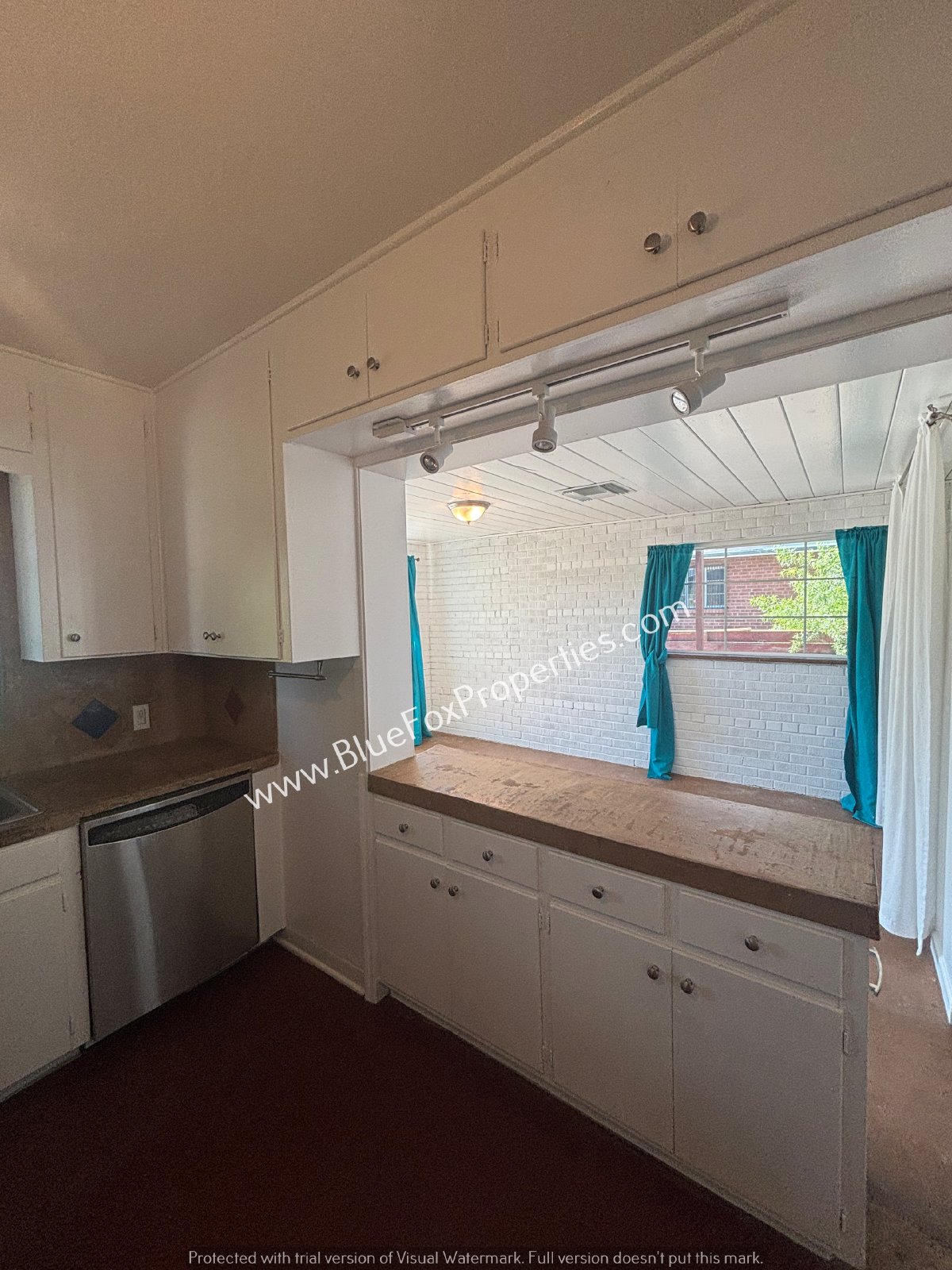 2627 N Euclid Ave property image