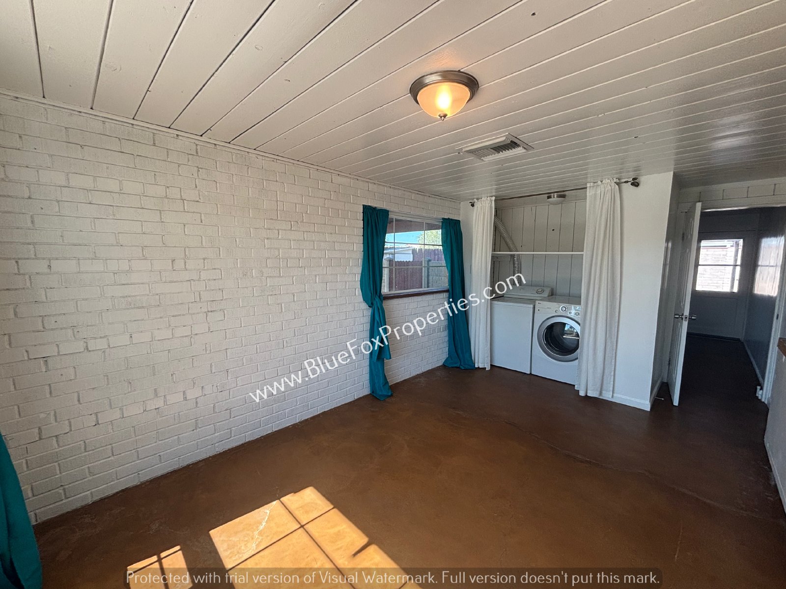 2627 N Euclid Ave property image