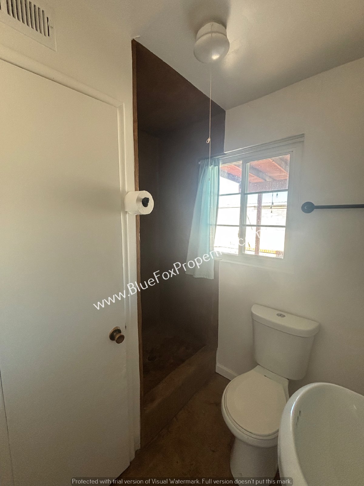 2627 N Euclid Ave property image