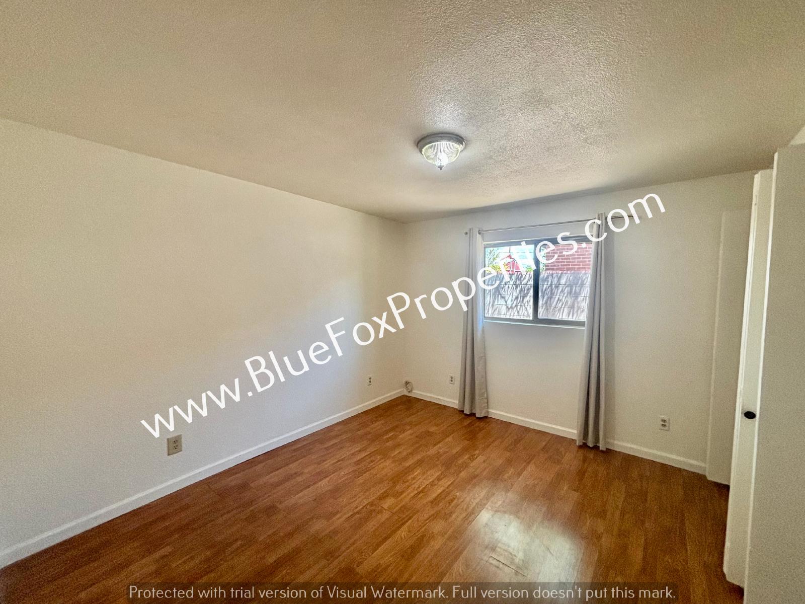 2819 E 20th St property image