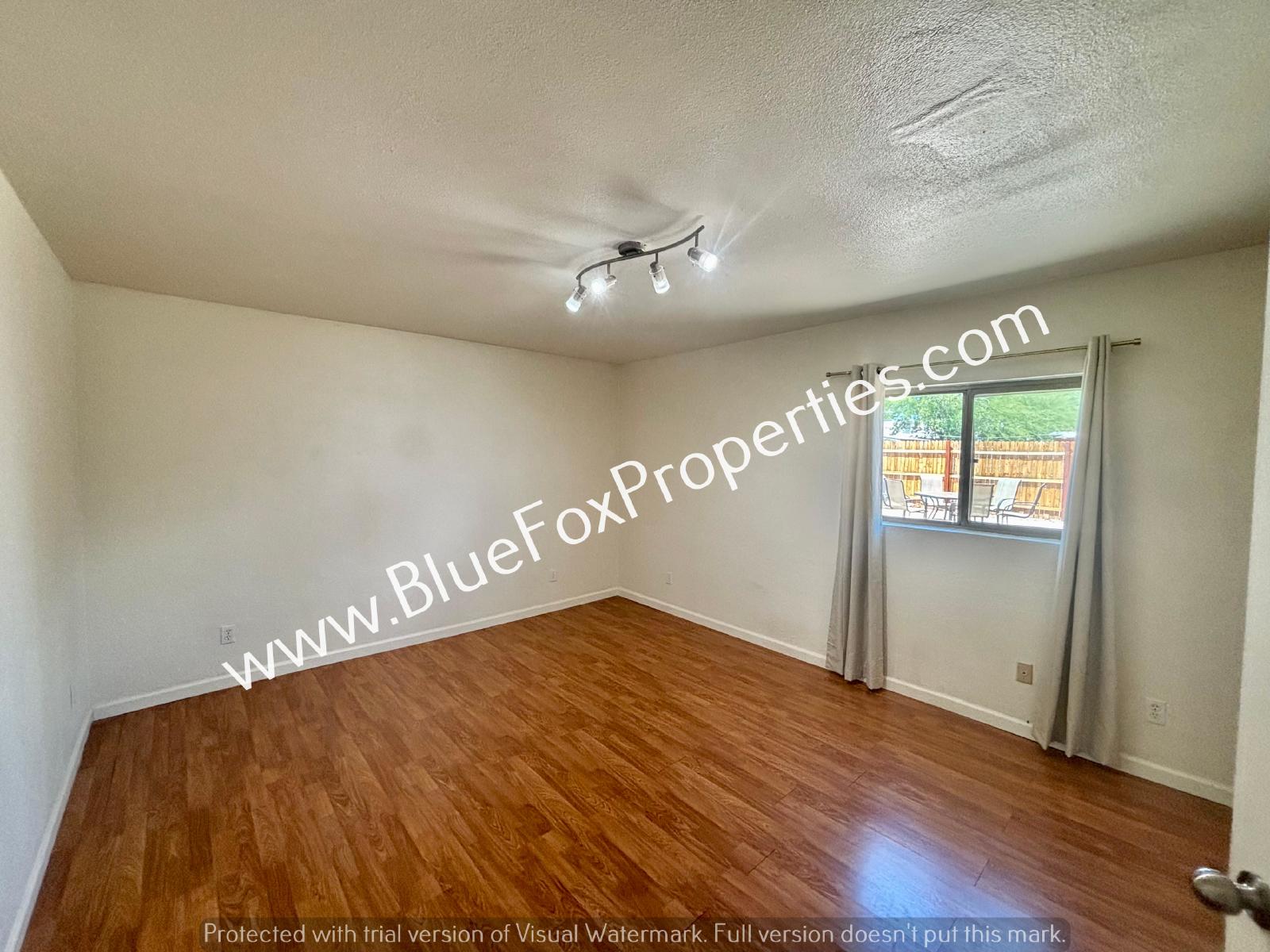 2819 E 20th St property image