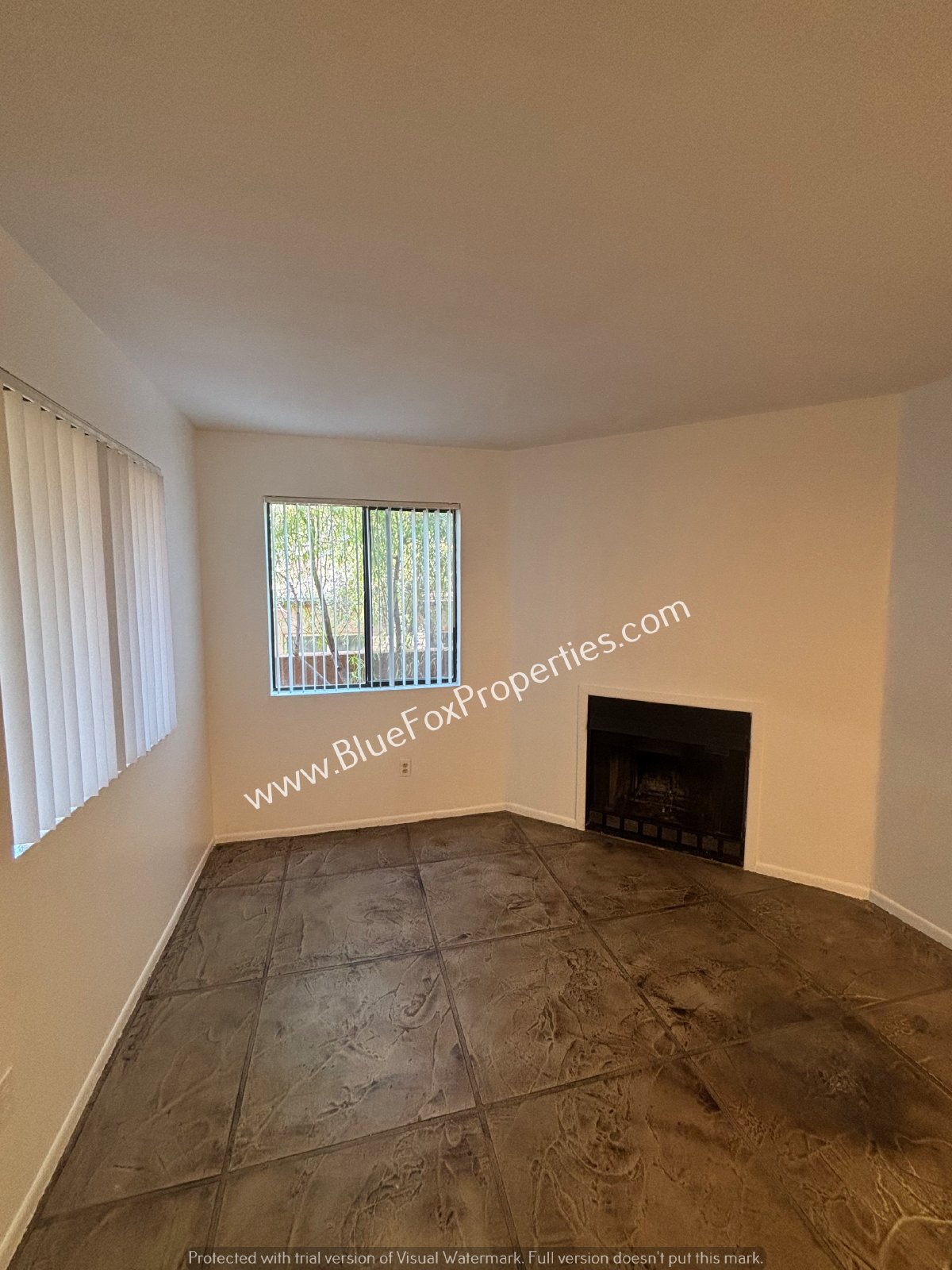 3690 N Country Club Rd Apt 1033 property image