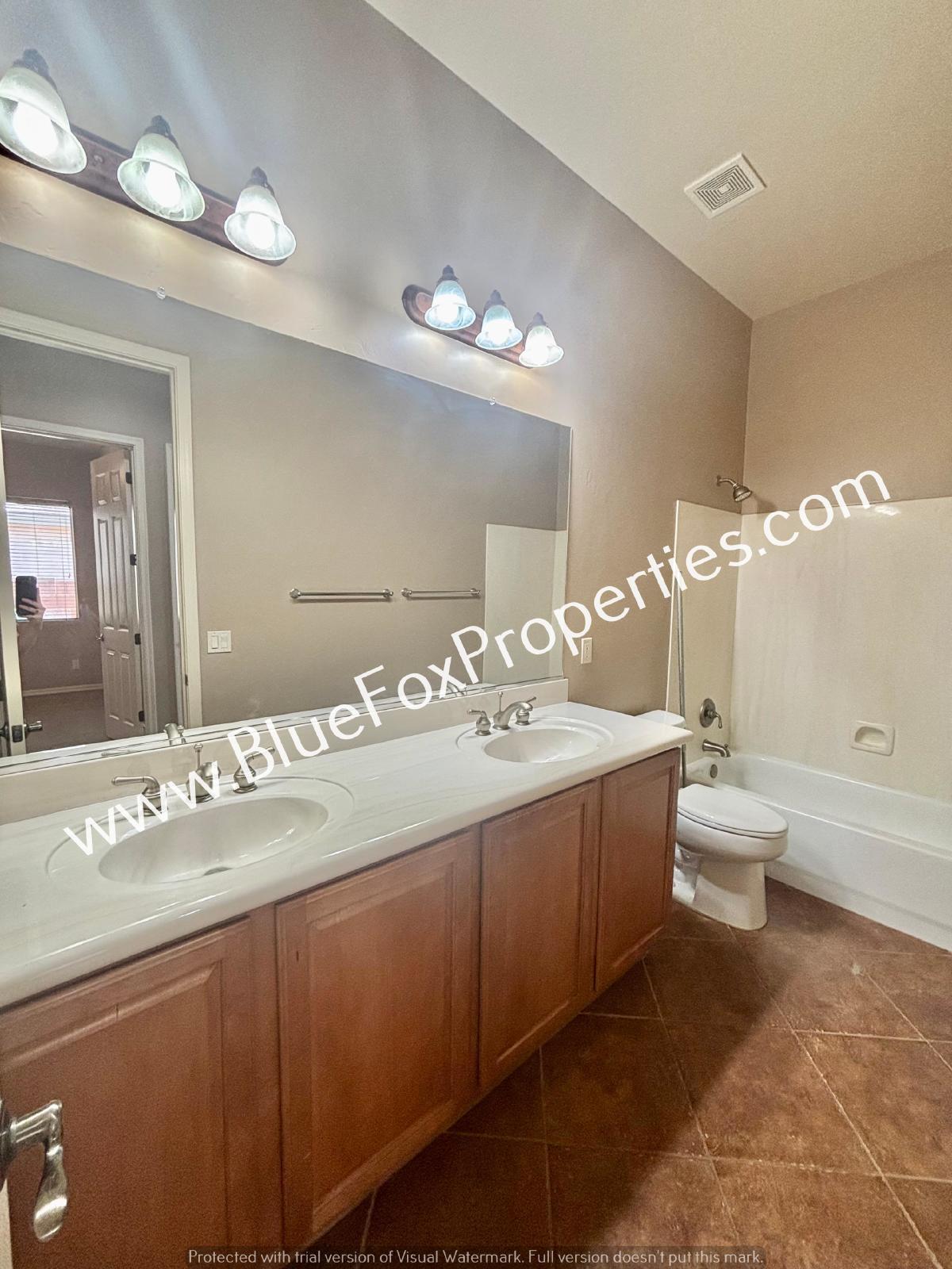 8647 N Ironwood Reserve Way property image