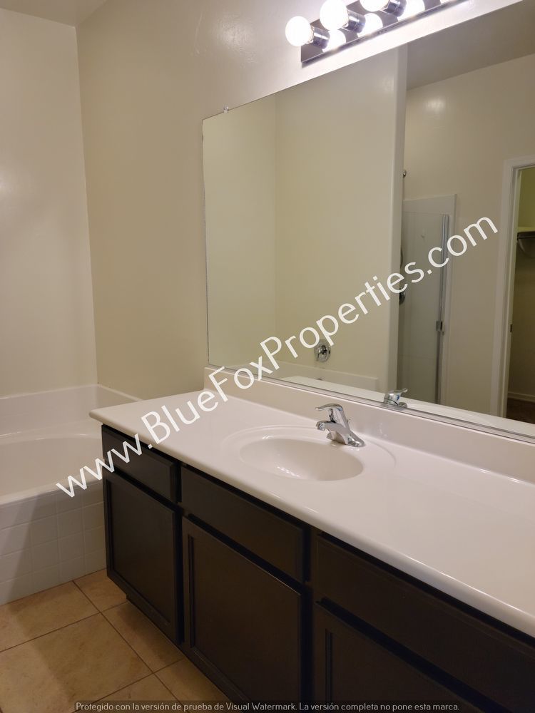 3 Bedroom, 2 Bathroom Home in the San Lucas Neighborhood property image