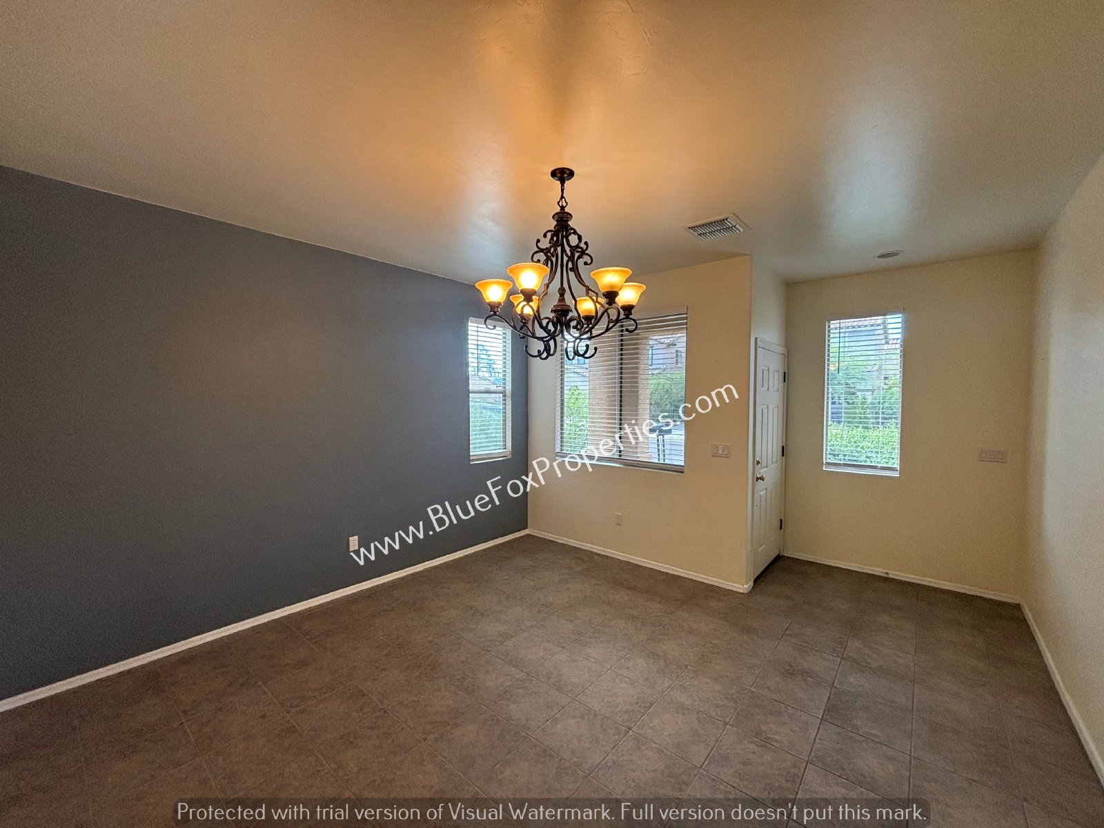 1590 W Blue Horizon St property image