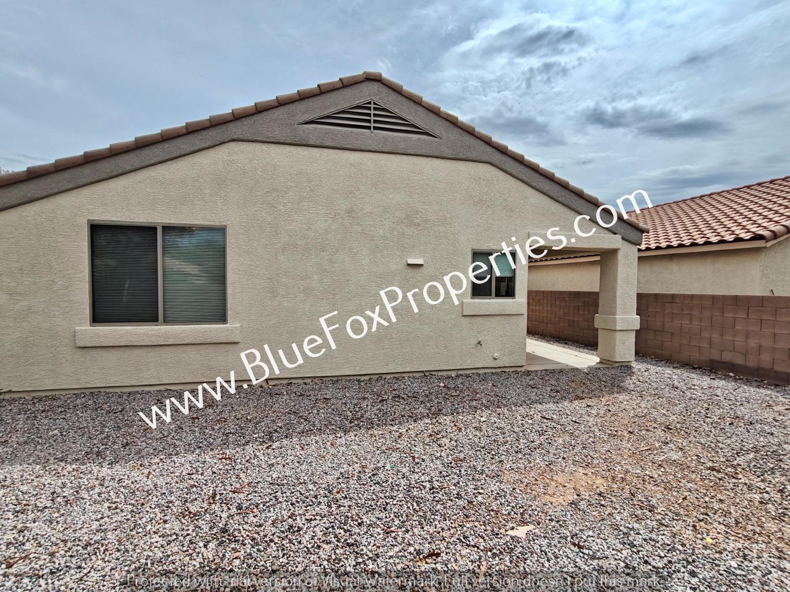 10429 E Oakbrook St property image