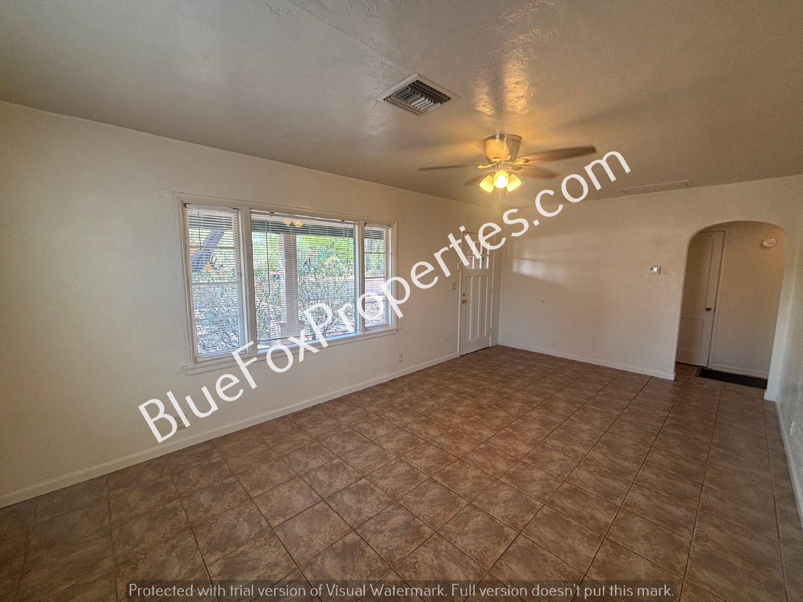 4007 E 1st St property image