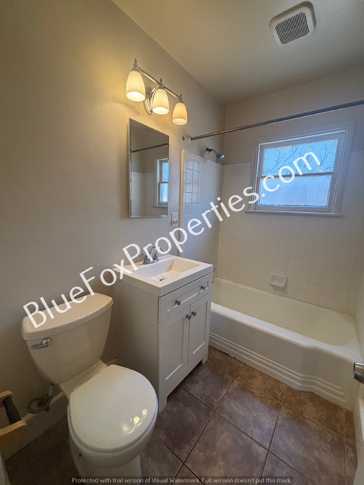 4007 E 1st St property image