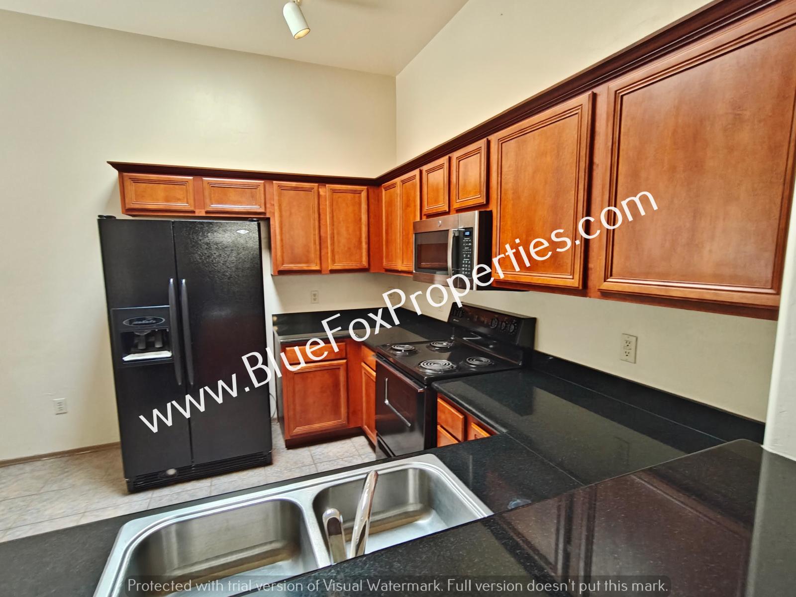 5541 North Silver Stream Way property image