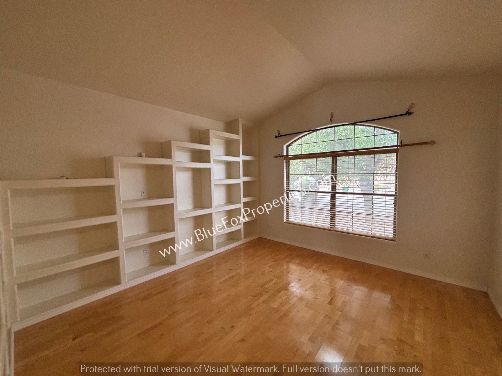 5250 N Vía La Heroina property image