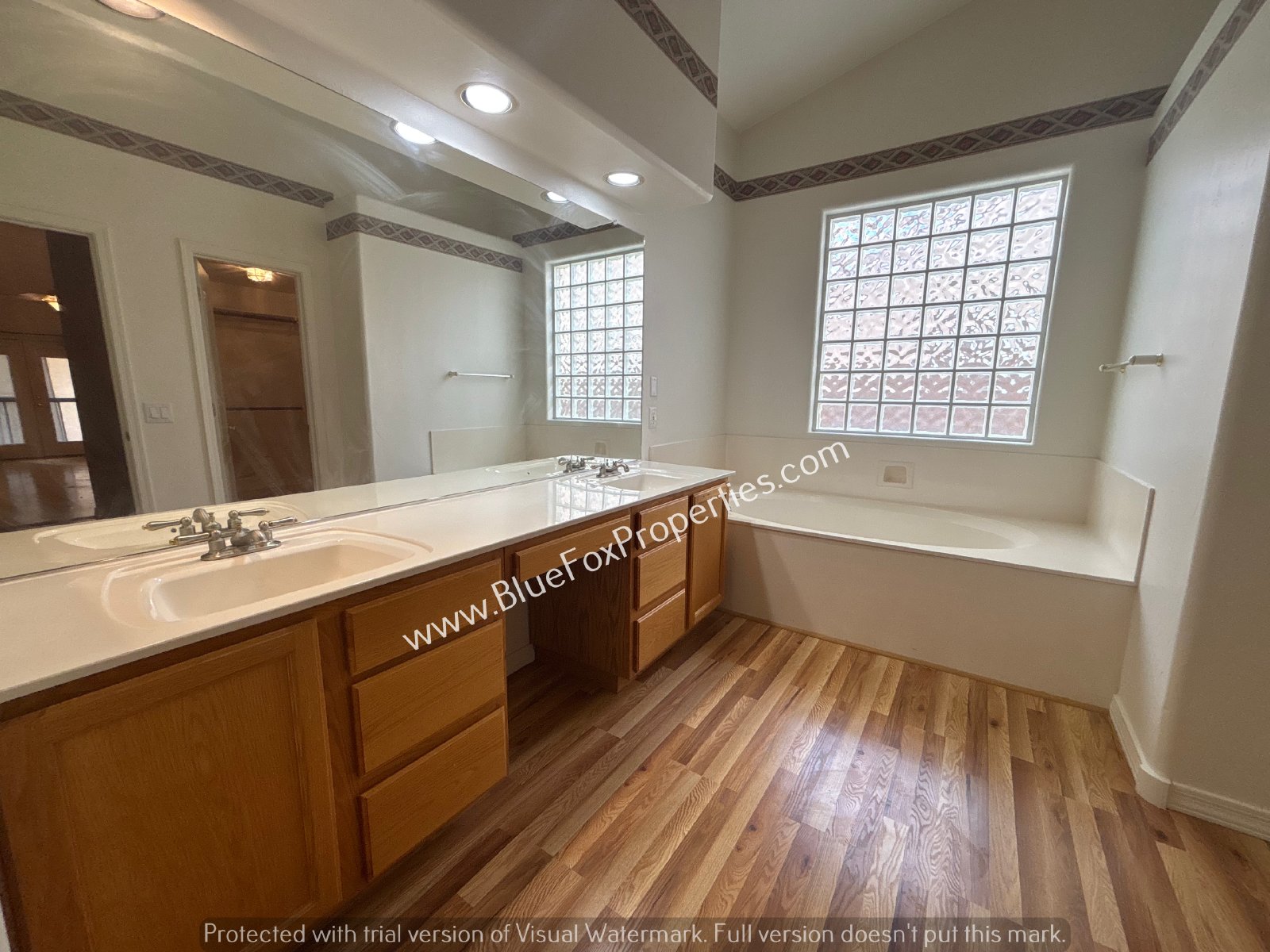 5250 N Vía La Heroina property image