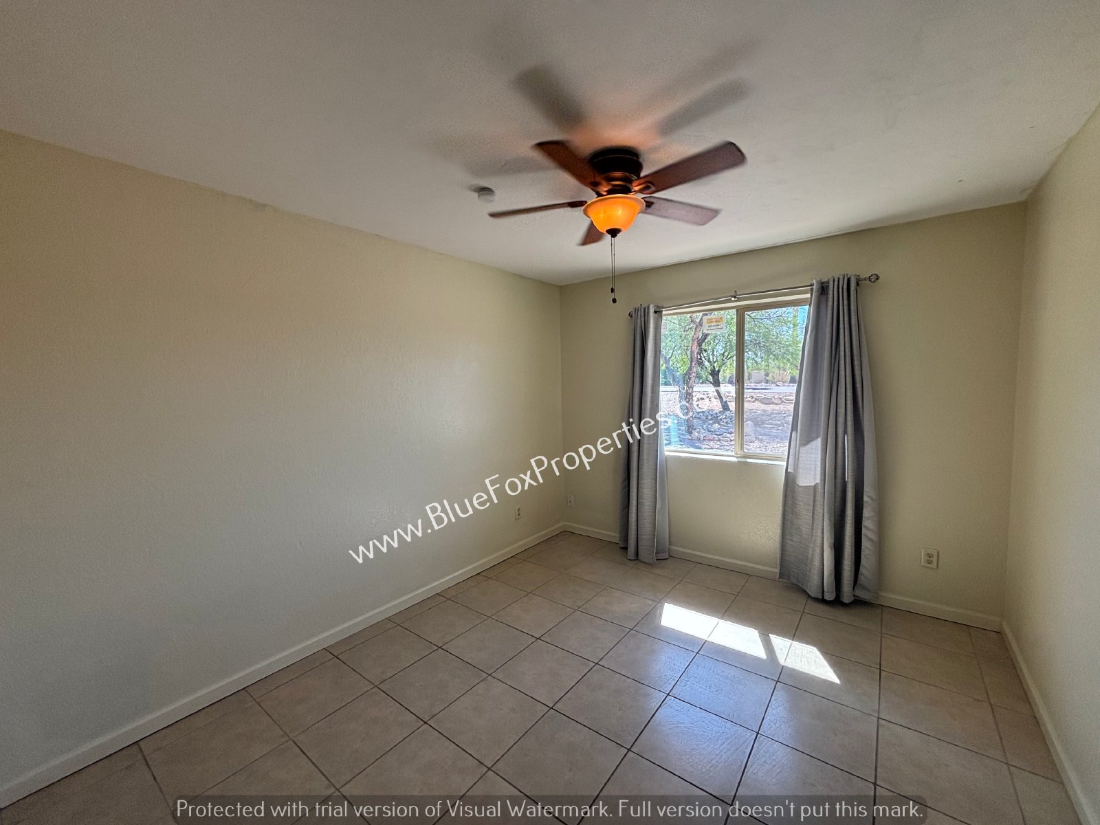 2490 W Dante Way property image