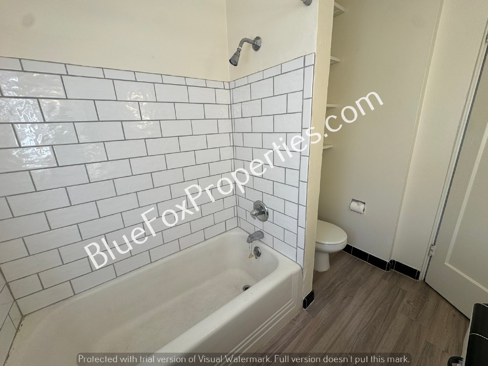 1907 E 2nd St property image