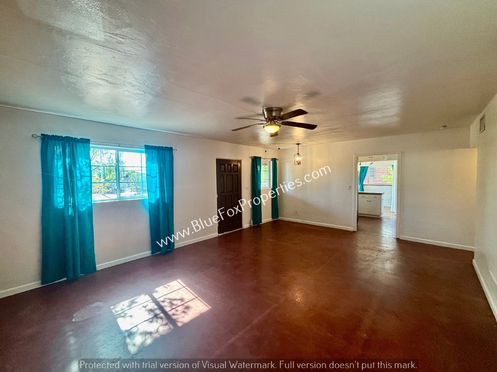 2627 N Euclid Ave property image