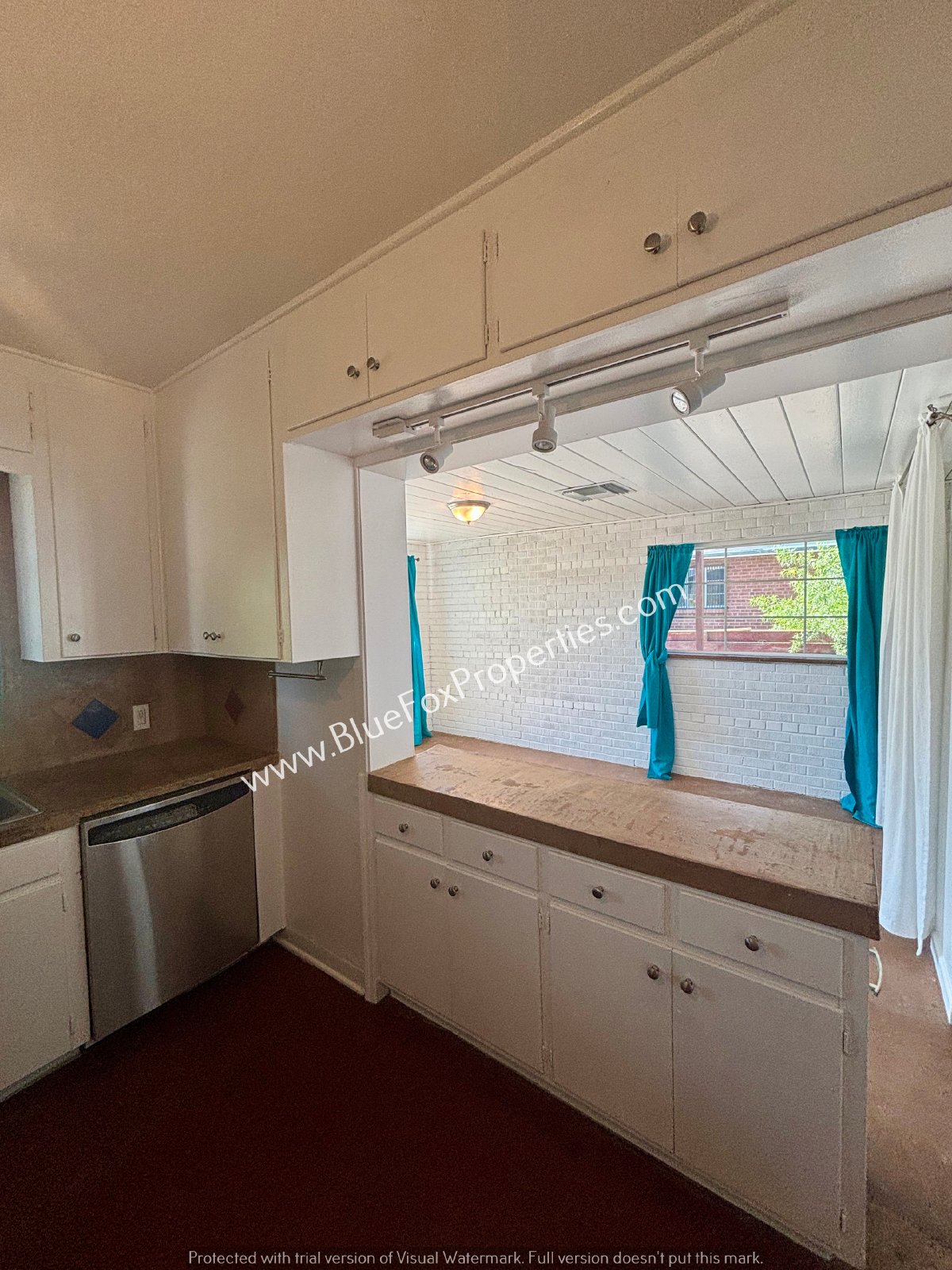 2627 N Euclid Ave property image