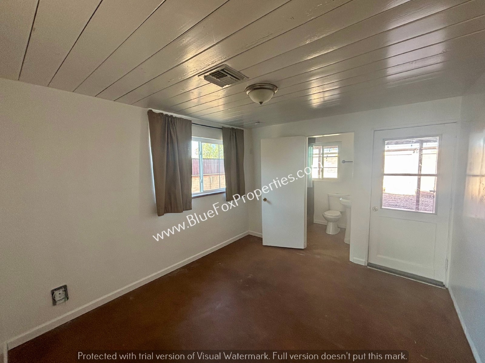 2627 N Euclid Ave property image