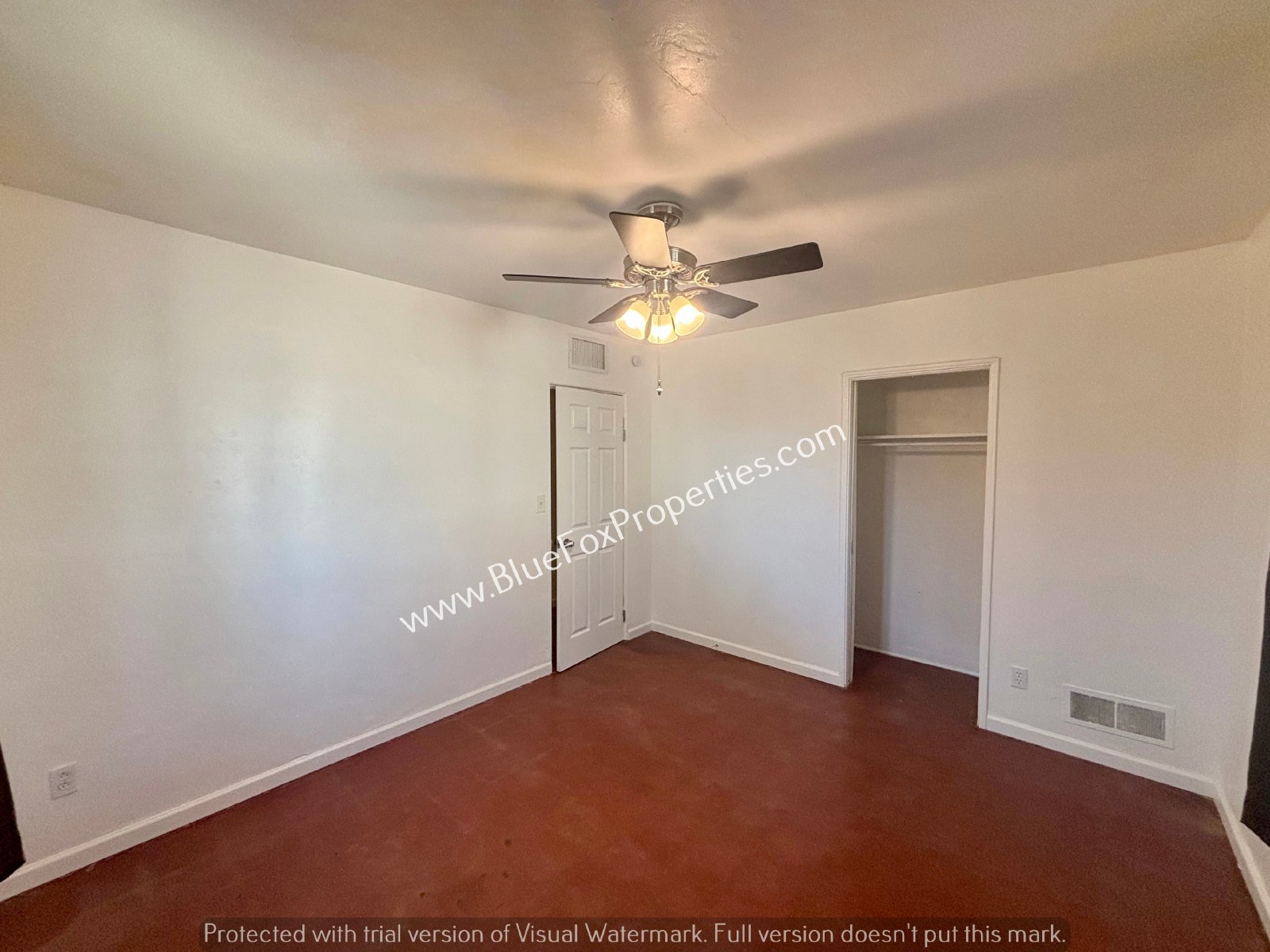 2627 N Euclid Ave property image