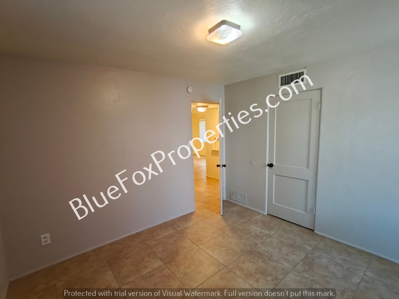 907 E Weymouth St property image