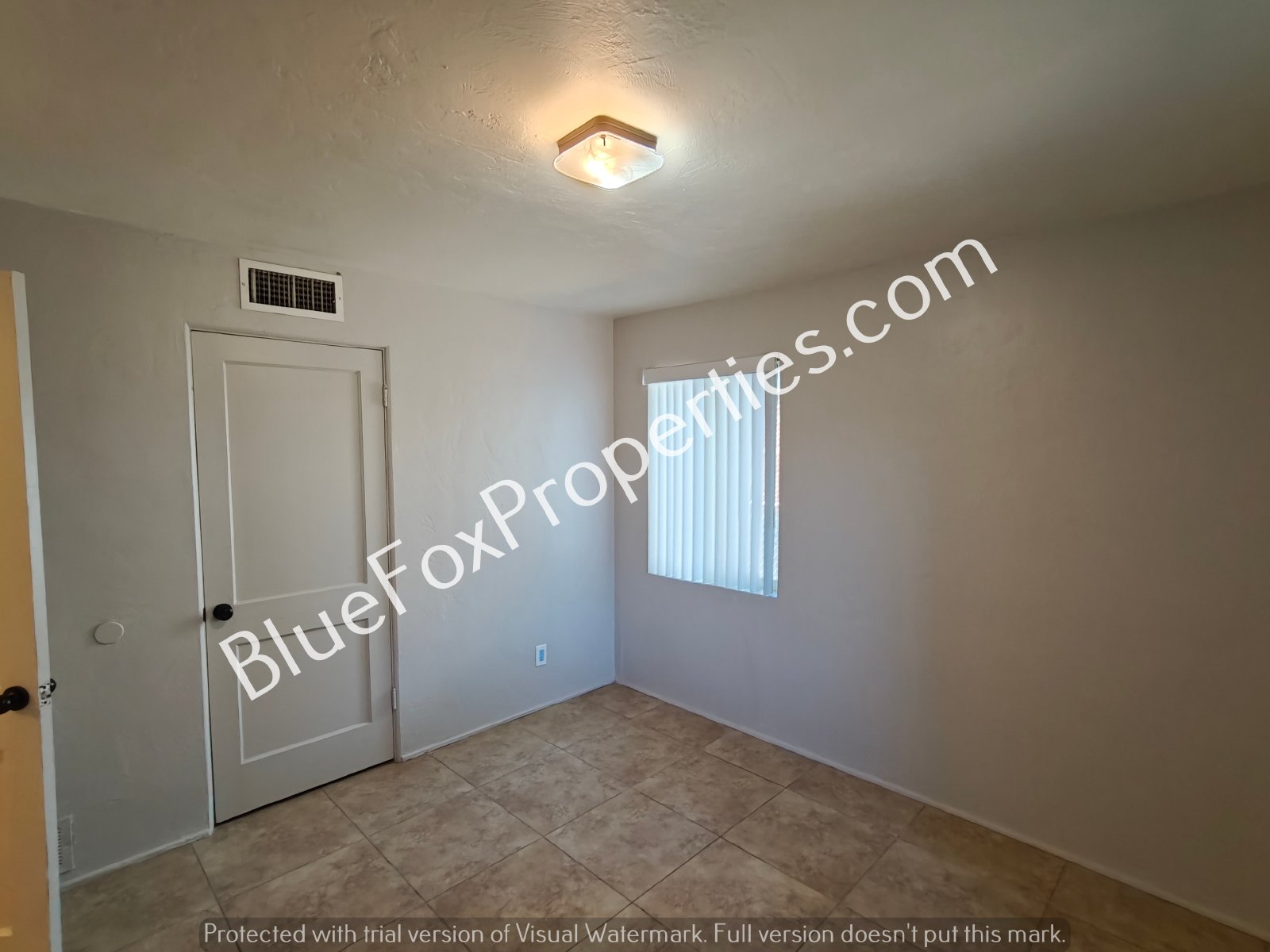907 E Weymouth St property image