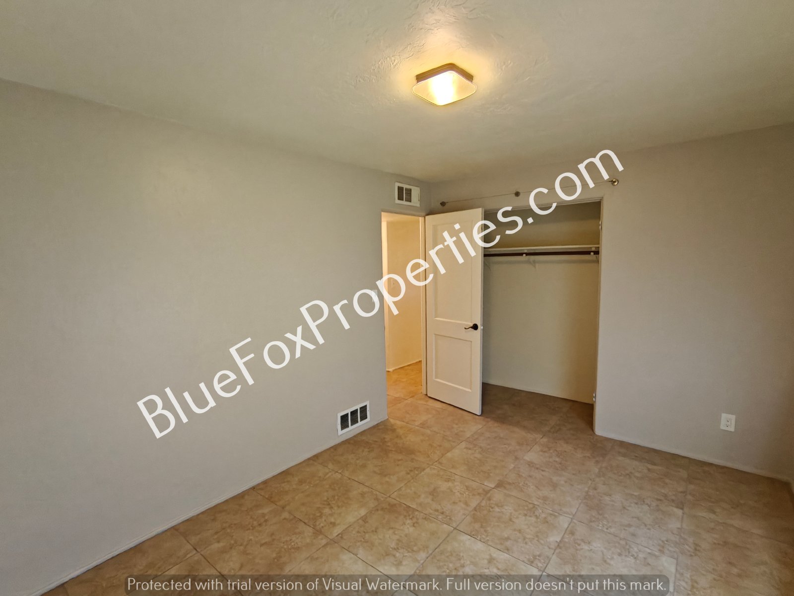 907 E Weymouth St property image
