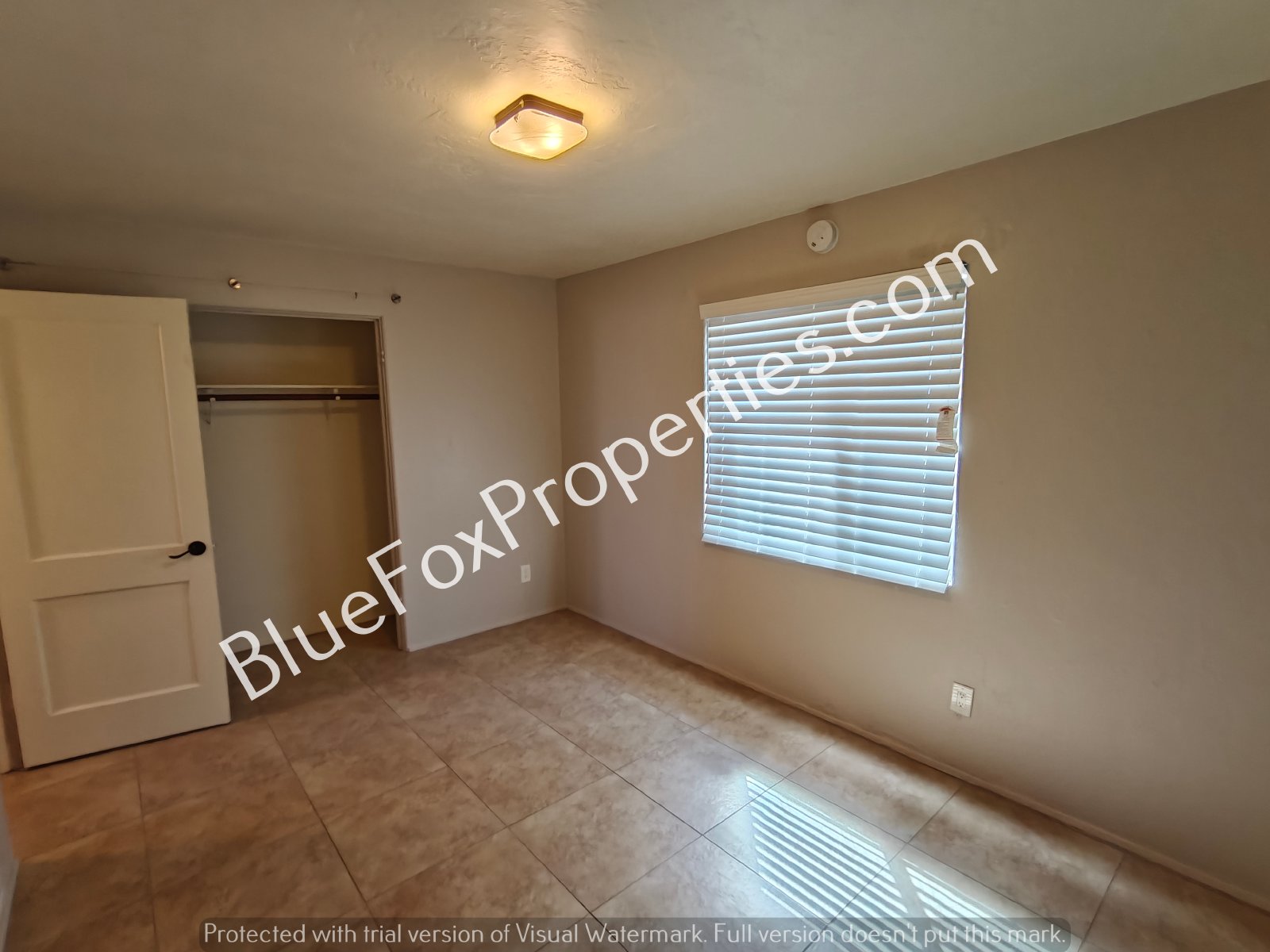 907 E Weymouth St property image